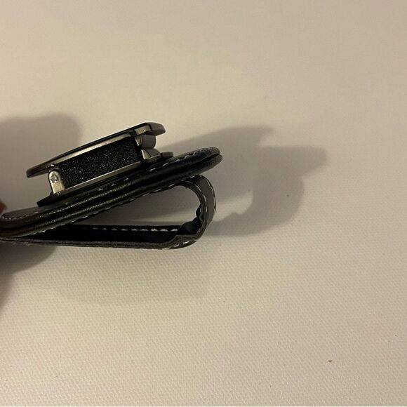 Mercedes Benz Sunglass Holder for Car with Logo Black PU Leather NWT - Picture 8 of 10